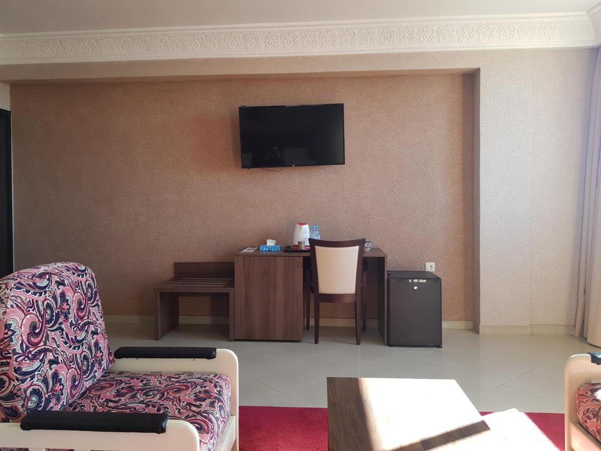 Hotel Al Madina Safi Exterior photo